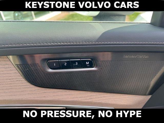 new 2026 Volvo XC90 car, priced at $75,155