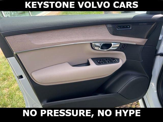 new 2026 Volvo XC90 car, priced at $75,155
