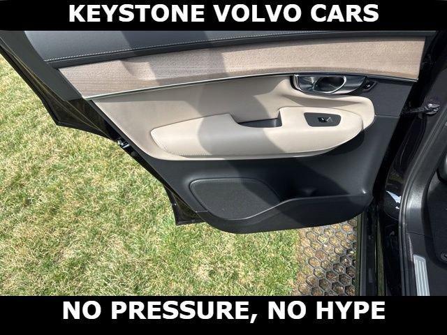 new 2026 Volvo XC90 car, priced at $76,080