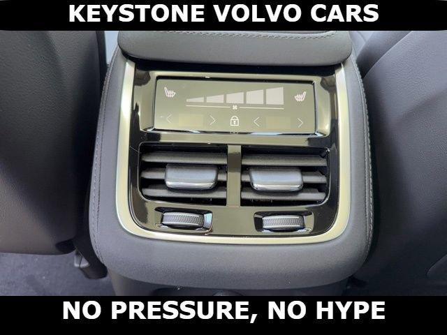 new 2026 Volvo XC90 Plug-In Hybrid car, priced at $78,272