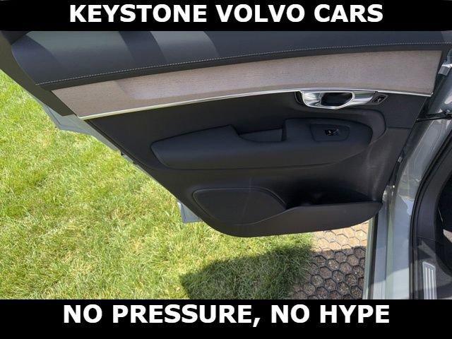 new 2026 Volvo XC90 Plug-In Hybrid car, priced at $78,272