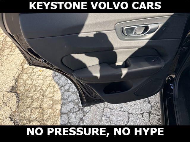 new 2026 Volvo XC60 Plug-In Hybrid car, priced at $75,355