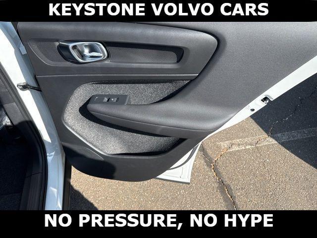 new 2026 Volvo XC40 car, priced at $44,045