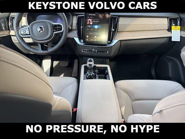 new 2026 Volvo XC90 car, priced at $72,605