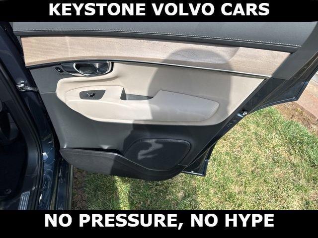 new 2026 Volvo XC90 car, priced at $72,605
