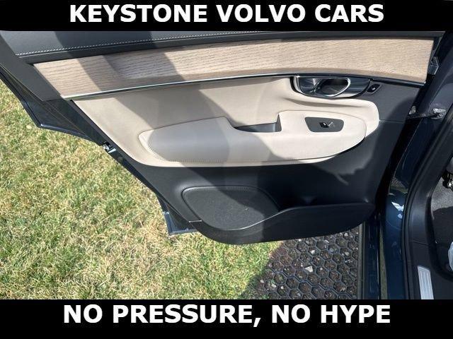 new 2026 Volvo XC90 car, priced at $72,605