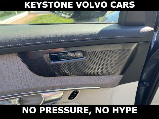 new 2026 Volvo XC90 car, priced at $75,350