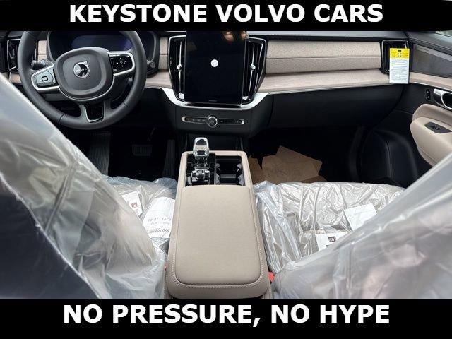 new 2026 Volvo XC90 Plug-In Hybrid car, priced at $81,995