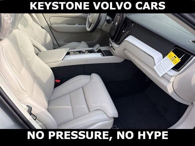 new 2026 Volvo XC60 Plug-In Hybrid car, priced at $75,235