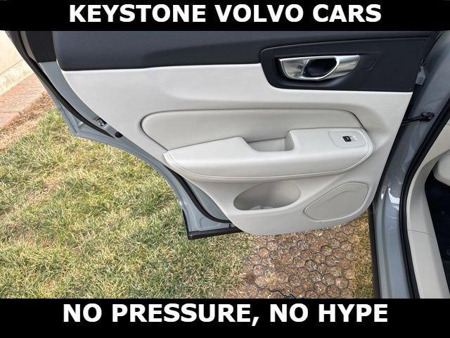 new 2026 Volvo XC60 Plug-In Hybrid car, priced at $75,235