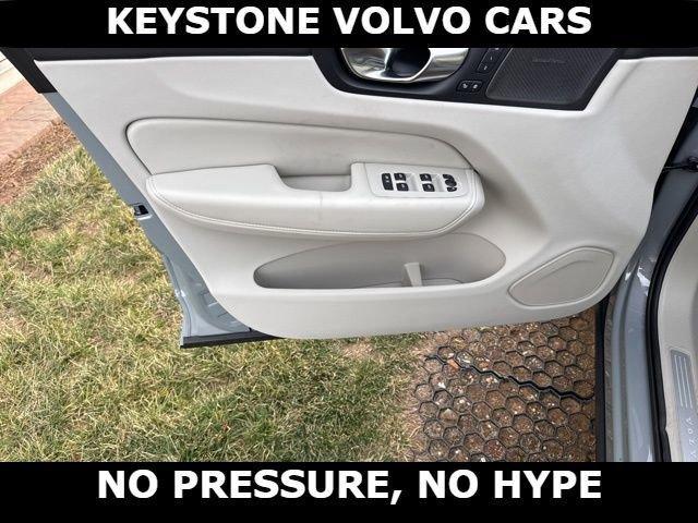 new 2026 Volvo XC60 Plug-In Hybrid car, priced at $75,235