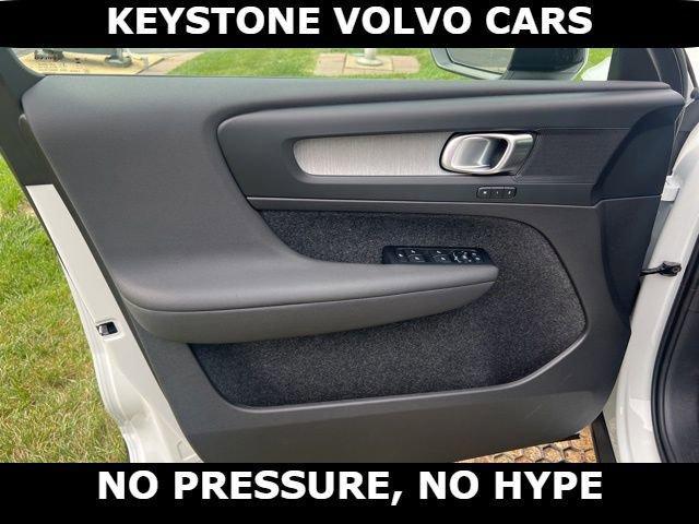 new 2026 Volvo XC40 car, priced at $47,837