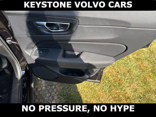 new 2026 Volvo XC60 car, priced at $55,349