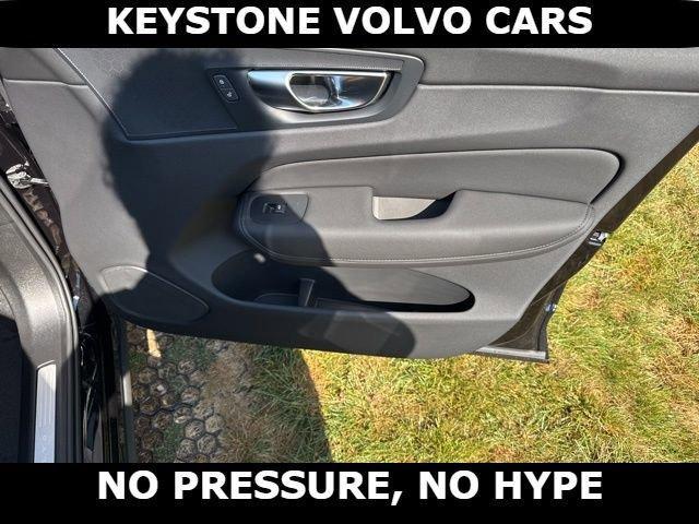 new 2026 Volvo XC60 car, priced at $55,349