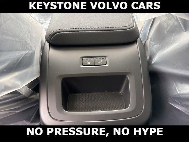 new 2026 Volvo XC60 car, priced at $56,467