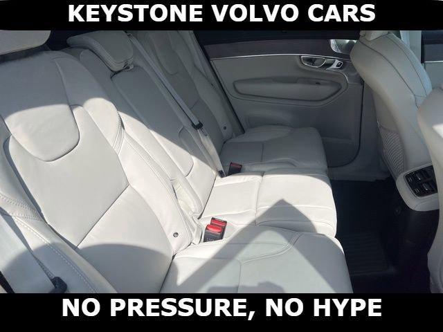 new 2026 Volvo XC90 Plug-In Hybrid car, priced at $92,125