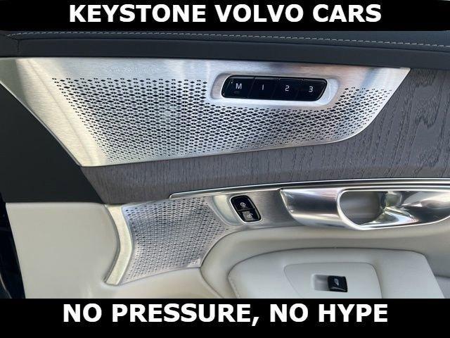 new 2026 Volvo XC90 Plug-In Hybrid car, priced at $92,125