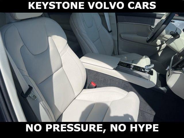 new 2026 Volvo XC90 Plug-In Hybrid car, priced at $92,125