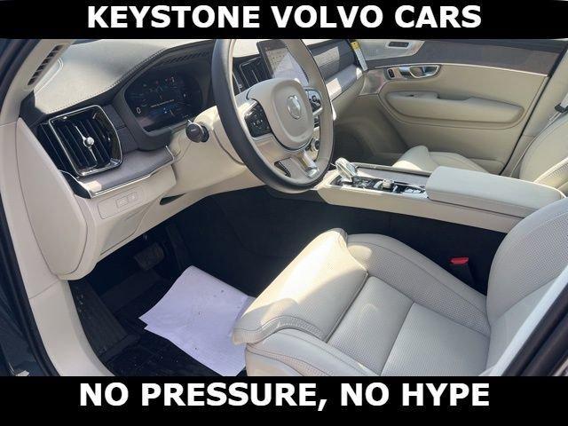 new 2026 Volvo XC90 Plug-In Hybrid car, priced at $92,125