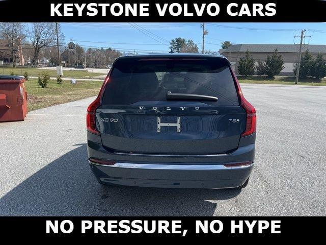 new 2026 Volvo XC90 Plug-In Hybrid car, priced at $92,125