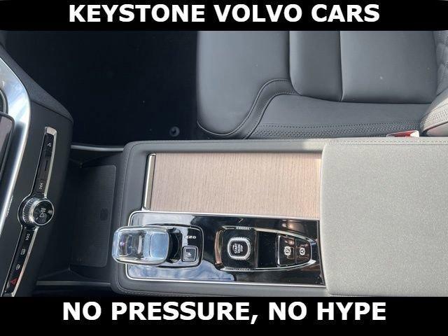 new 2026 Volvo XC90 car, priced at $70,720