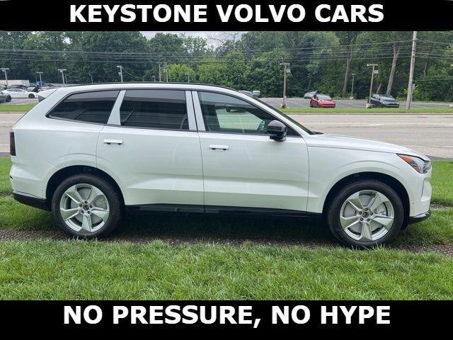 new 2025 Volvo EX90 car, priced at $75,426