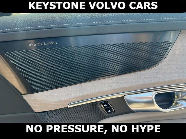 new 2026 Volvo XC90 car, priced at $70,995