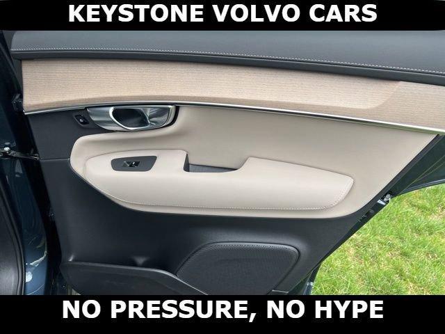 new 2026 Volvo XC90 car, priced at $65,322