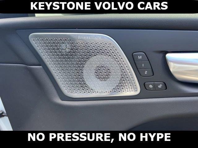 new 2026 Volvo XC60 Plug-In Hybrid car, priced at $79,010