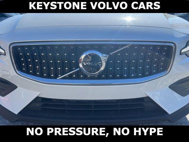 used 2025 Volvo V60 Cross Country car, priced at $35,995