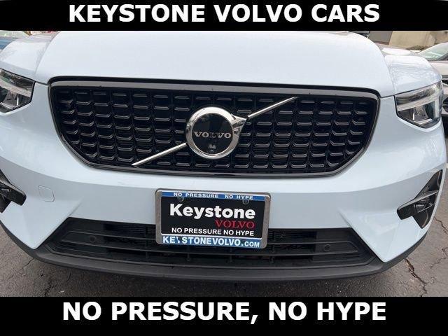 used 2025 Volvo XC40 car, priced at $31,995