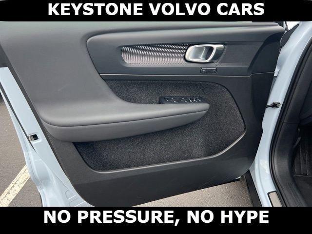 used 2025 Volvo XC40 car, priced at $31,995