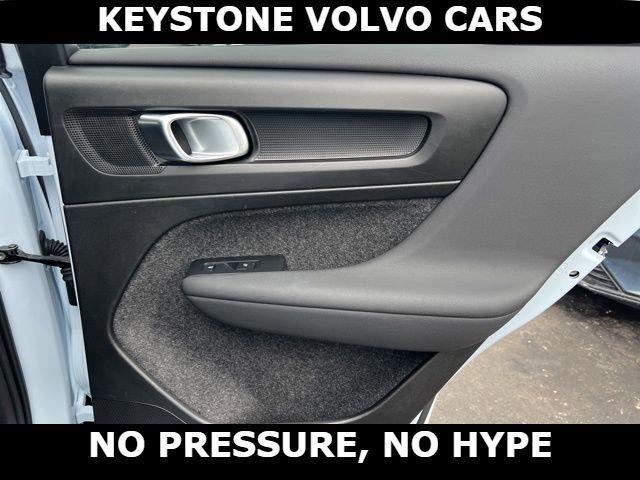 used 2025 Volvo XC40 car, priced at $31,995