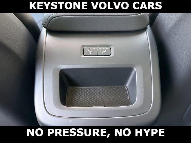 new 2026 Volvo XC60 car, priced at $58,105