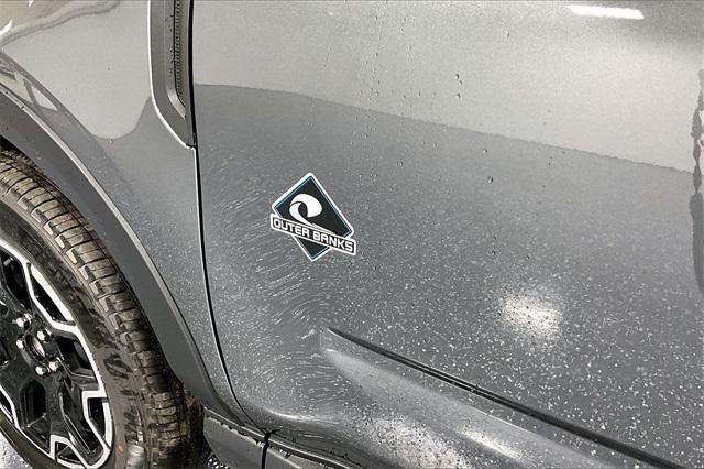 new 2025 Ford Bronco Sport car, priced at $34,800