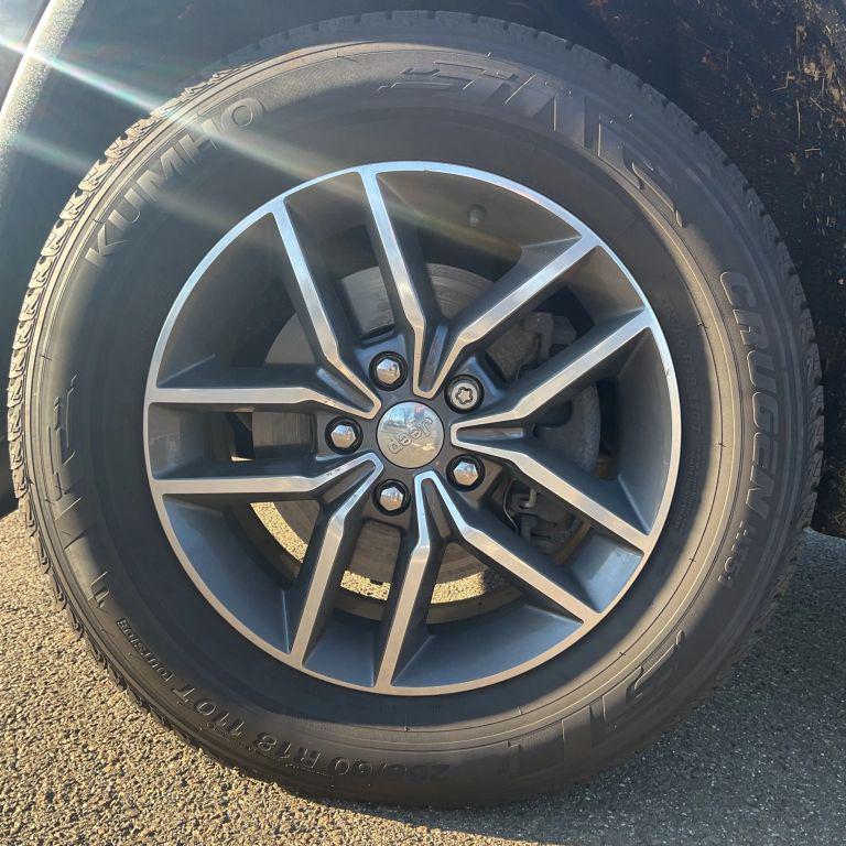 used 2018 Jeep Grand Cherokee car, priced at $14,999