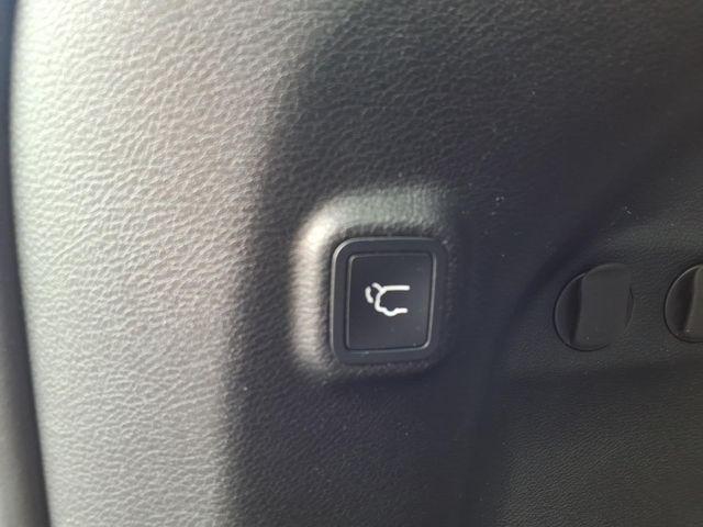 used 2021 Jeep Cherokee car, priced at $20,976