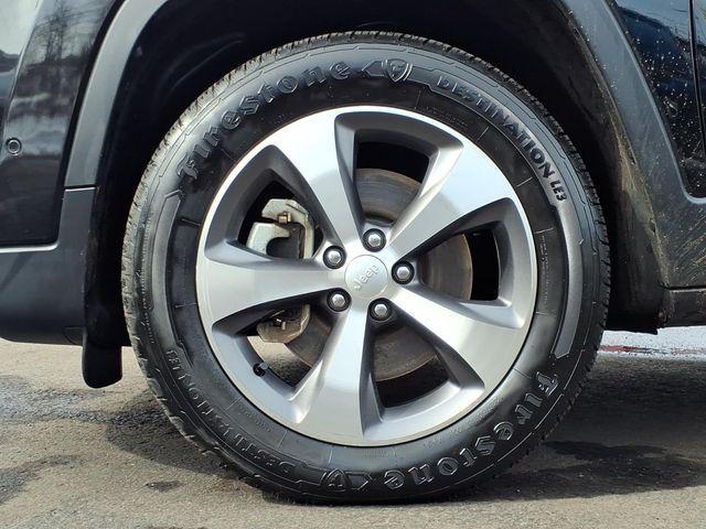 used 2021 Jeep Cherokee car, priced at $20,976