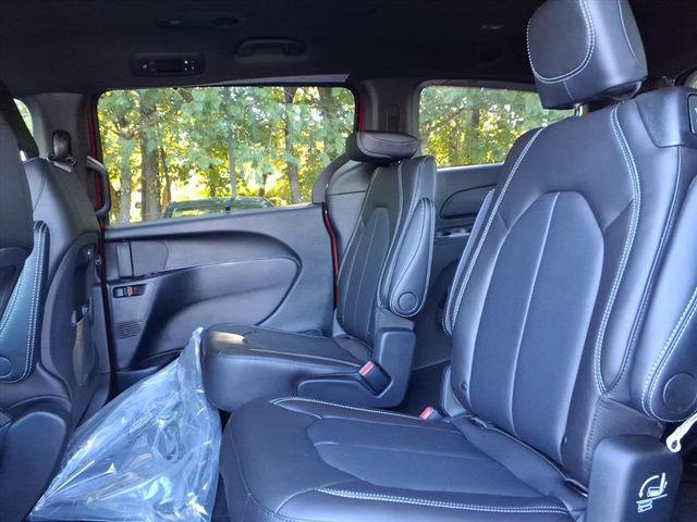 new 2026 Chrysler Pacifica car, priced at $43,606