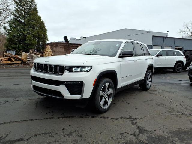new 2026 Jeep Grand Cherokee car, priced at $41,087