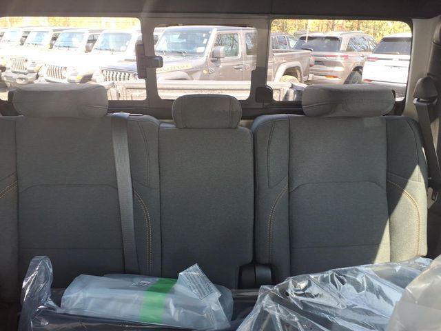 new 2026 Jeep Gladiator car, priced at $48,570