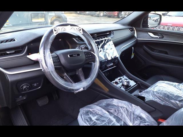 new 2024 Jeep Grand Cherokee L car, priced at $43,547