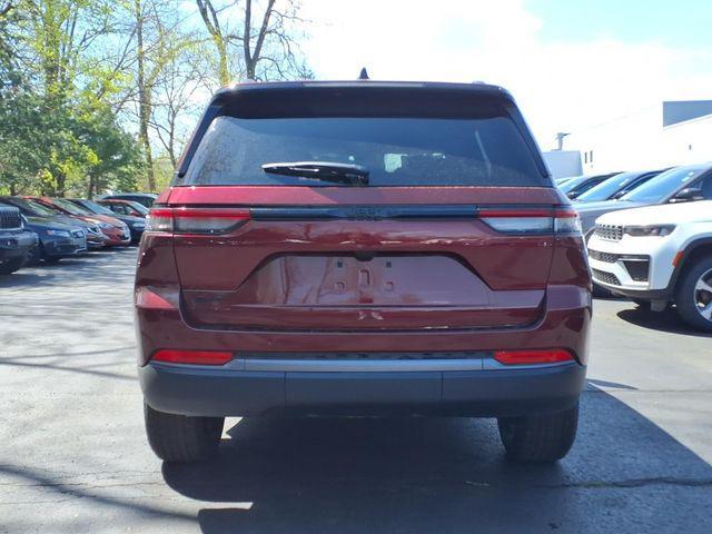 new 2026 Jeep Grand Cherokee car, priced at $38,745