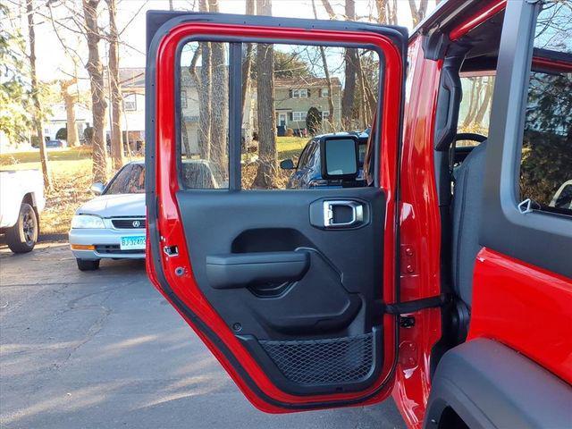 new 2026 Jeep Wrangler car, priced at $41,564