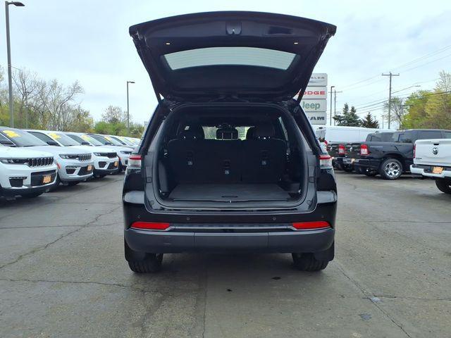 used 2023 Jeep Grand Cherokee car, priced at $33,444