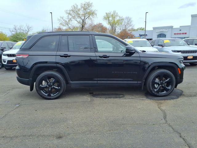 used 2023 Jeep Grand Cherokee car, priced at $33,444