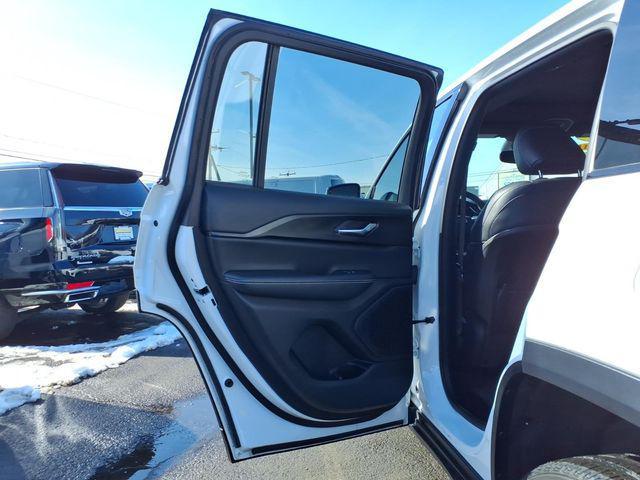 used 2023 Jeep Grand Cherokee car, priced at $31,939