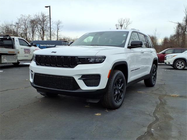 new 2025 Jeep Grand Cherokee car, priced at $38,923