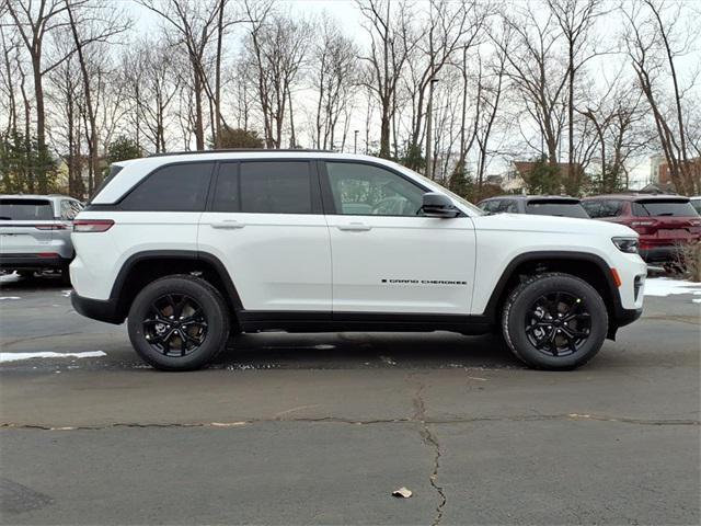 new 2025 Jeep Grand Cherokee car, priced at $38,923