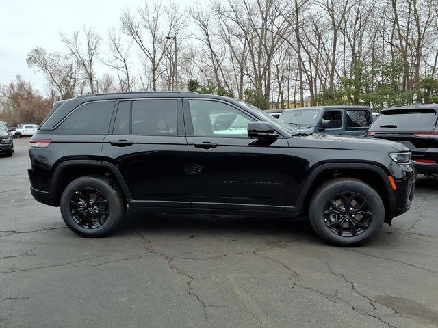 new 2026 Jeep Grand Cherokee car, priced at $40,588